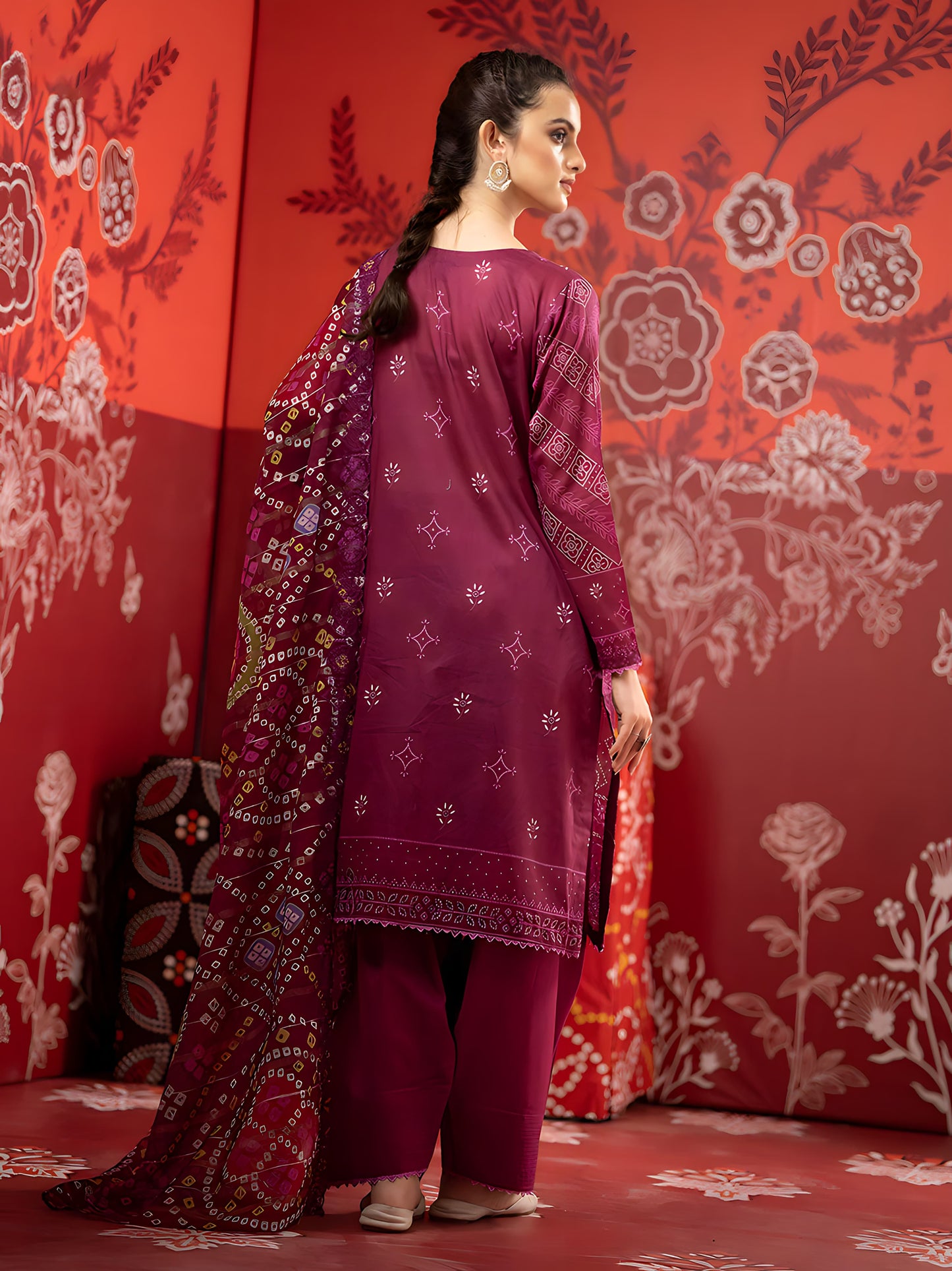 Unstitched Lawn 3-Piece Ensemble with Exquisite Digital Print