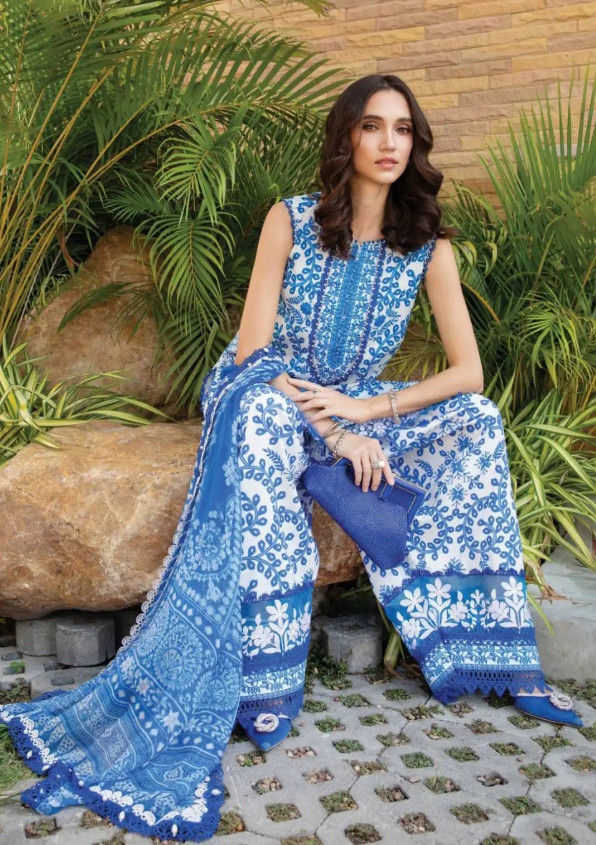 Digital Lawn 3-Piece Print Set with Bana Dora Voile Dupatta