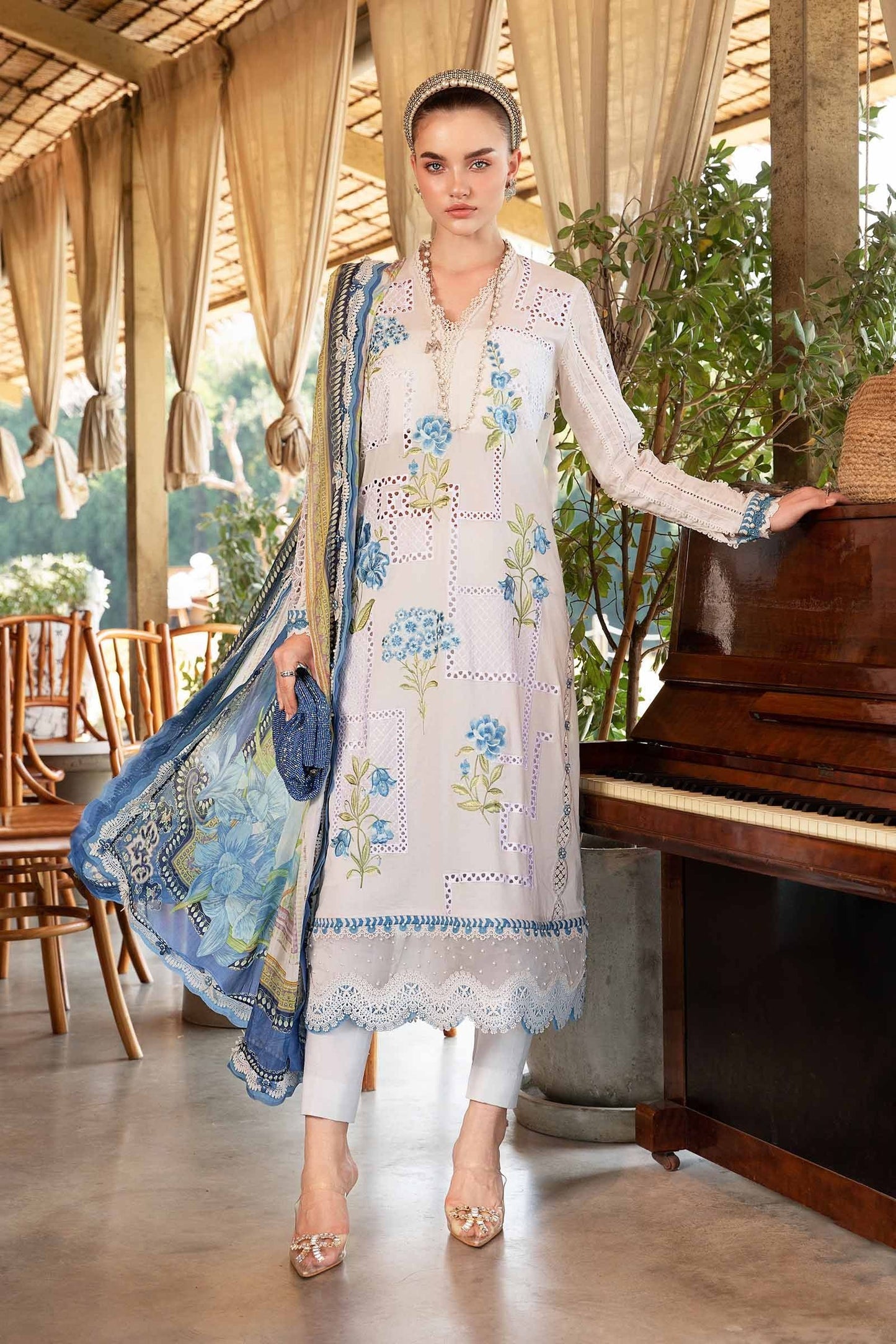 Digital Lawn 3-Piece Print Set with Bana Dora Voile Dupatta