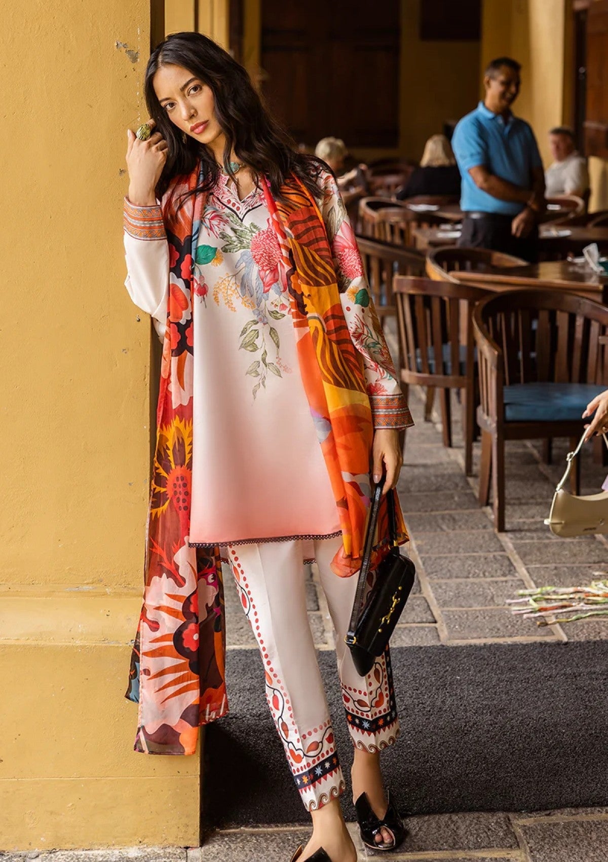 Digital Print Lawn 3-Piece Set ā Bana Dora Voile Dupatta