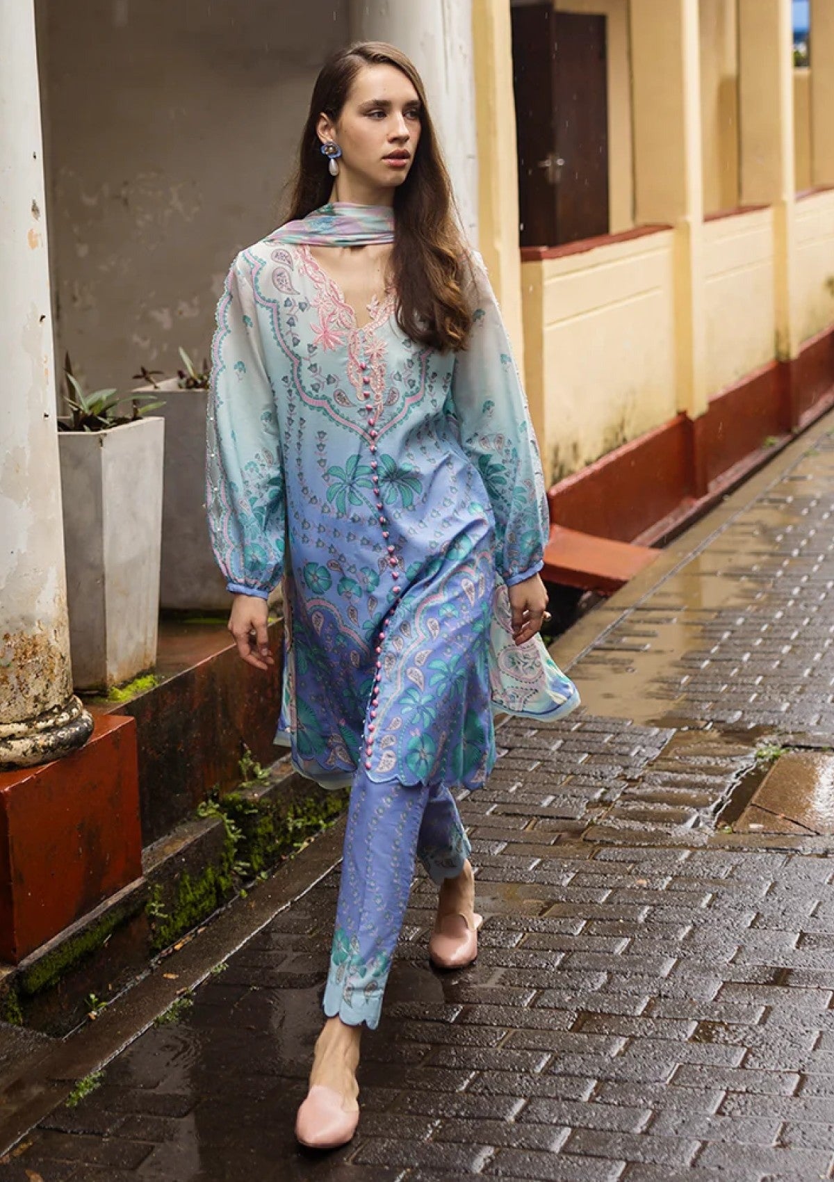 Digital Print Lawn 3-Piece Set ā Bana Dora Voile Dupatta