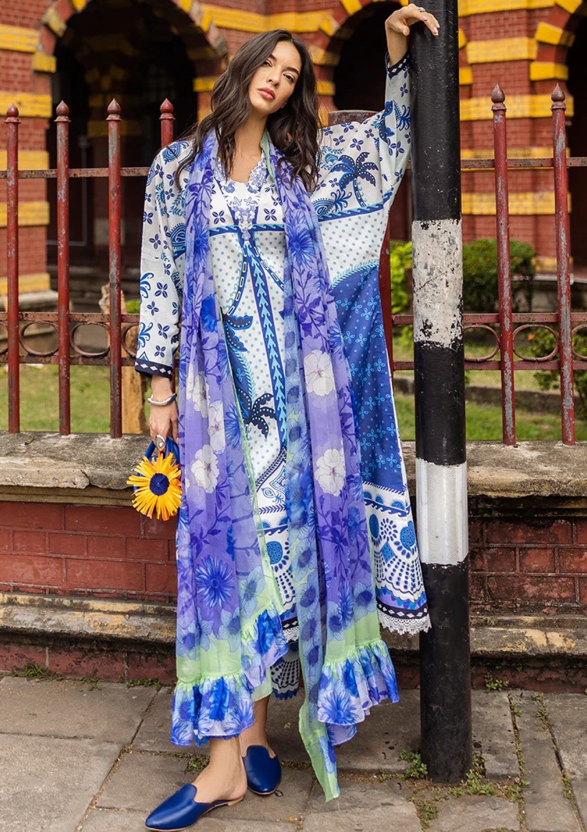 Digital Print Lawn 3-Piece Set ā Bana Dora Voile Dupatta