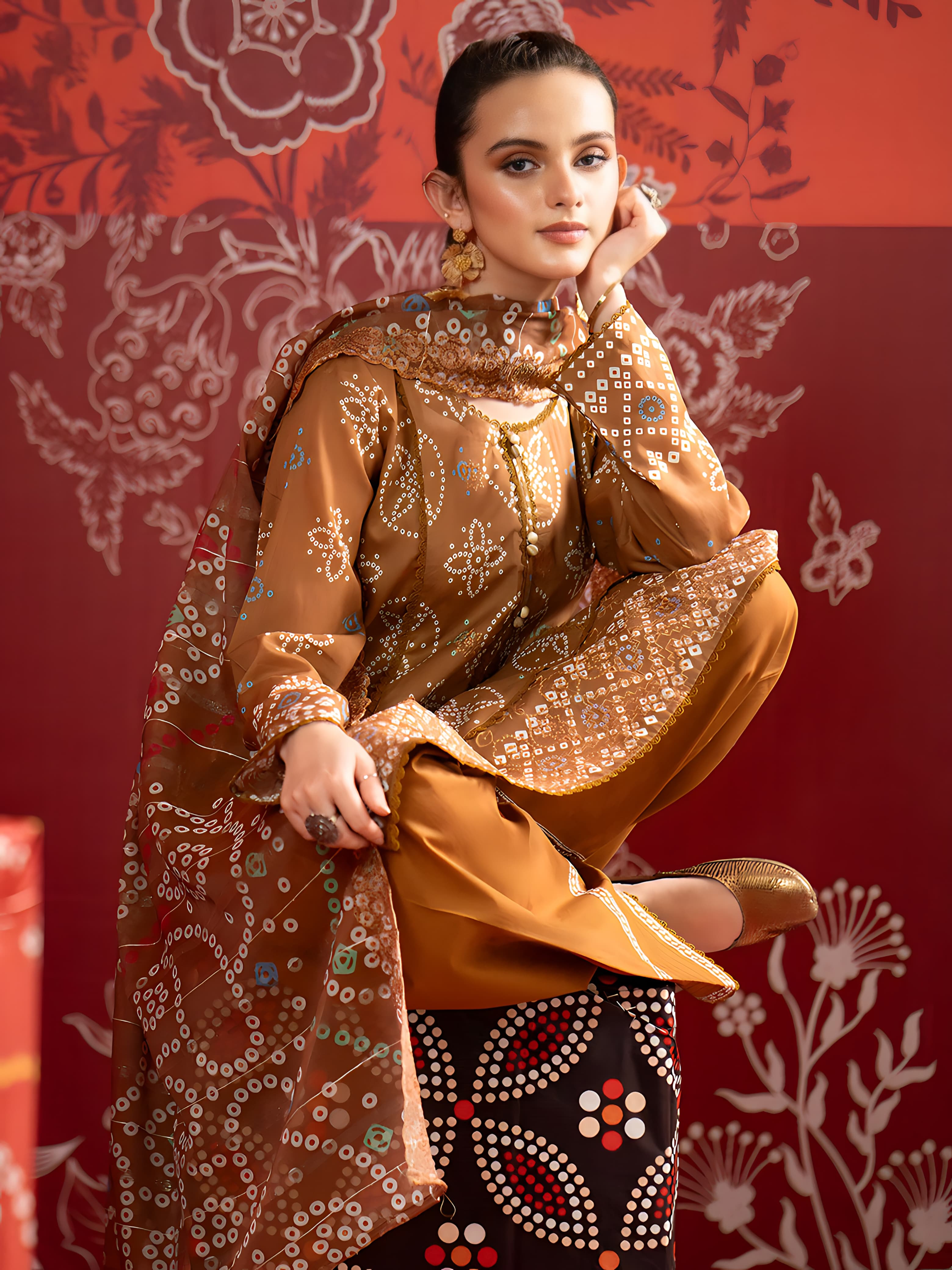 Lakhany: Unstitched Lawn 3-Piece Ensemble with Exquisite Digital Print