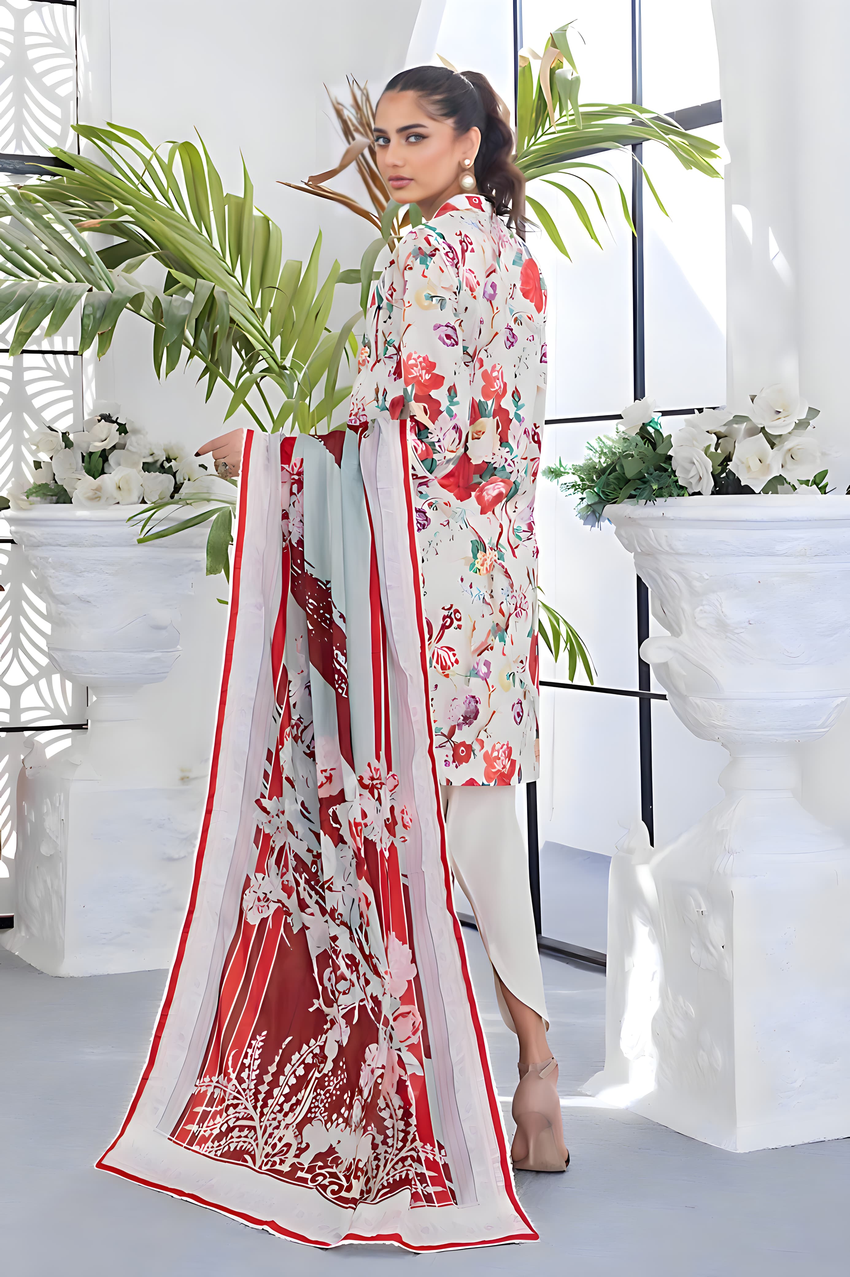 Gul Ahmed: All-Over Digital Printed Lawn 3-Piece Unstitched Ensemble - Elevate Your Style