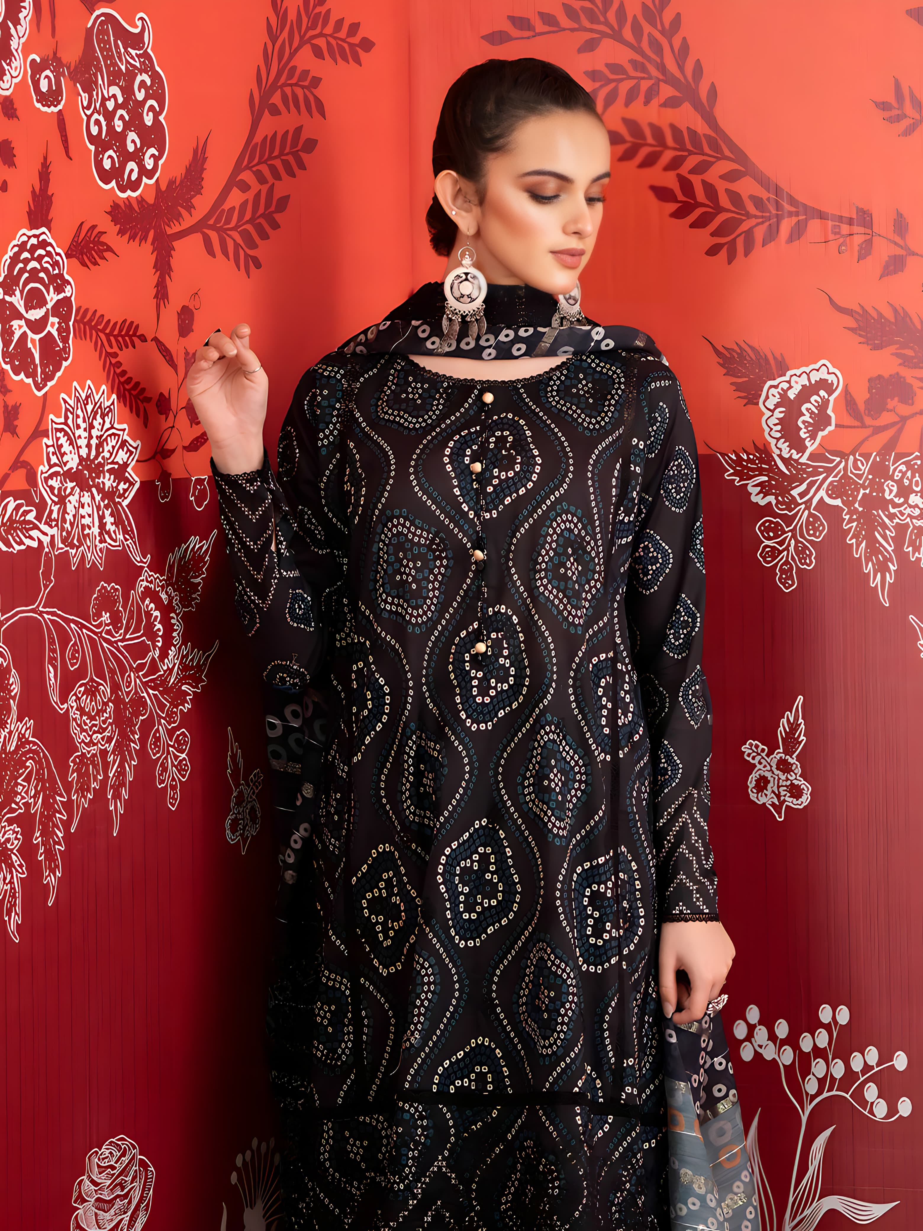 Lakhany: Unstitched Lawn 3-Piece Ensemble with Exquisite Digital Print