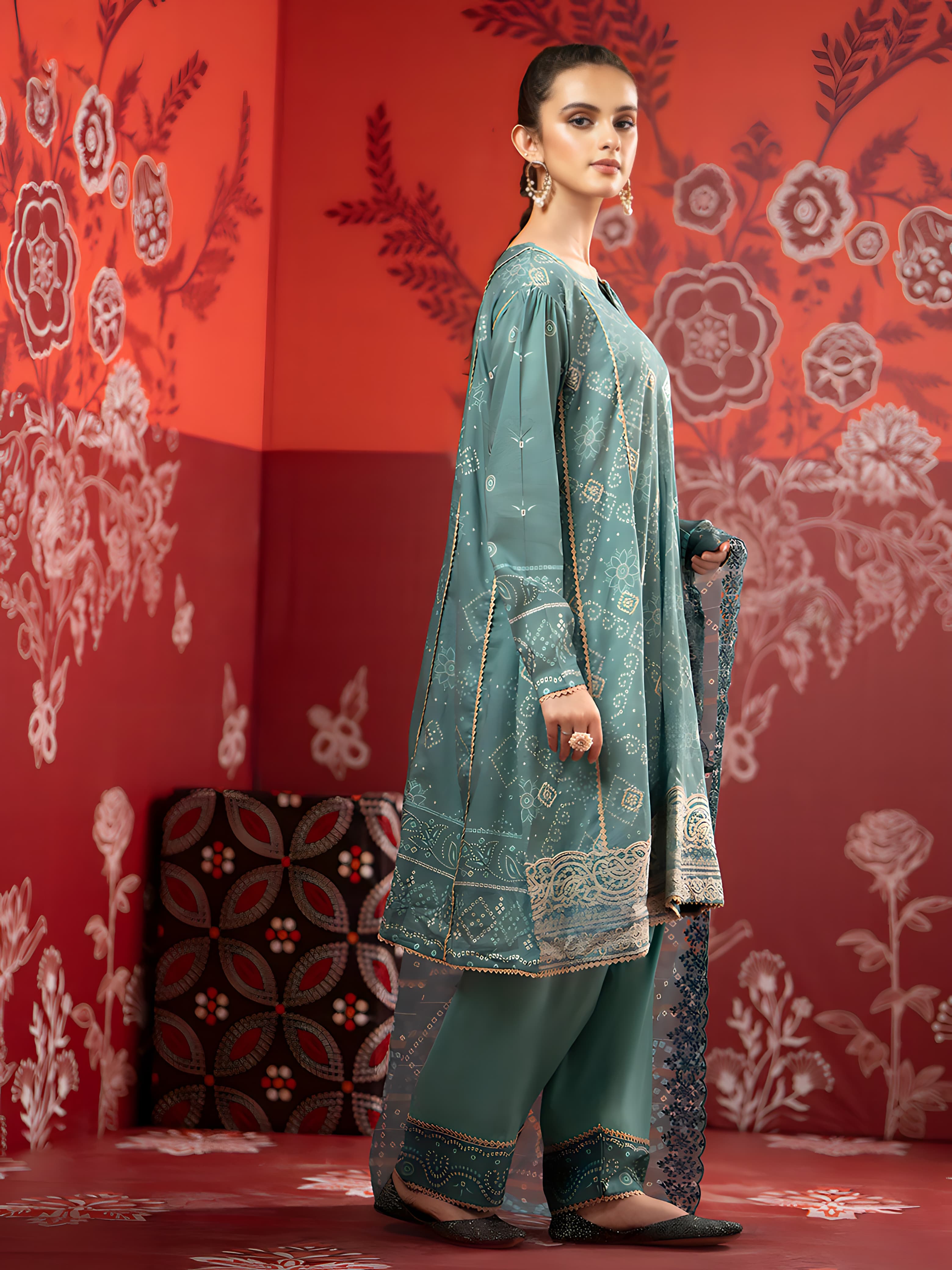 Lakhany: Unstitched Lawn 3-Piece Ensemble with Exquisite Digital Print