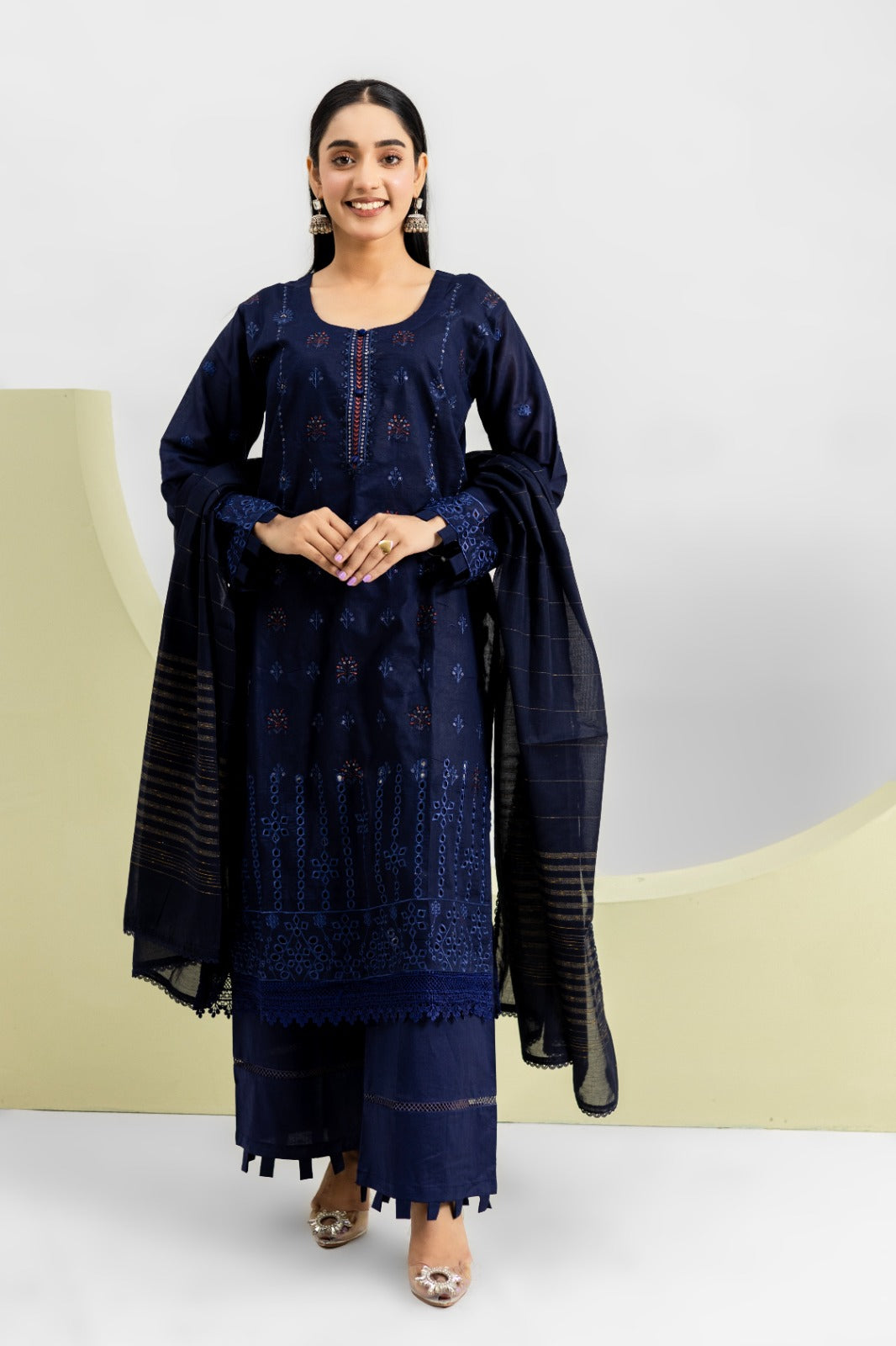 Premium Embroidery Lawn With Chikankari : 3-Piece Unstitched Elegance