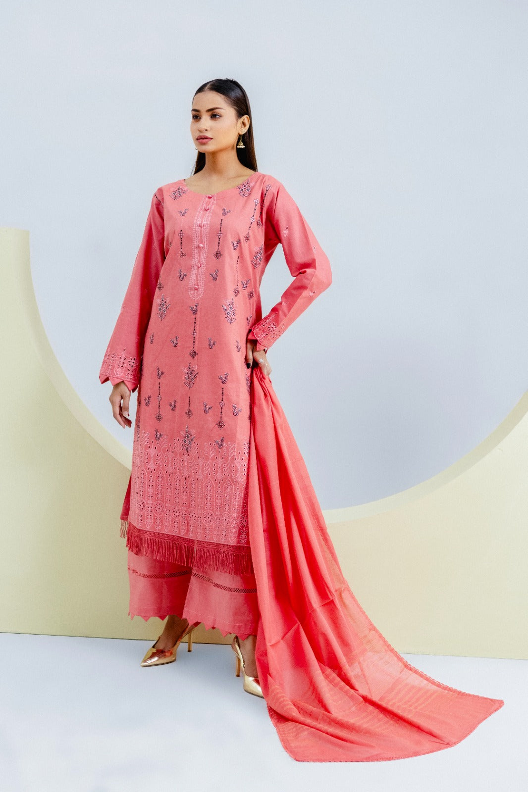 Premium Embroidery Lawn With Chikankari : 3-Piece Unstitched Elegance