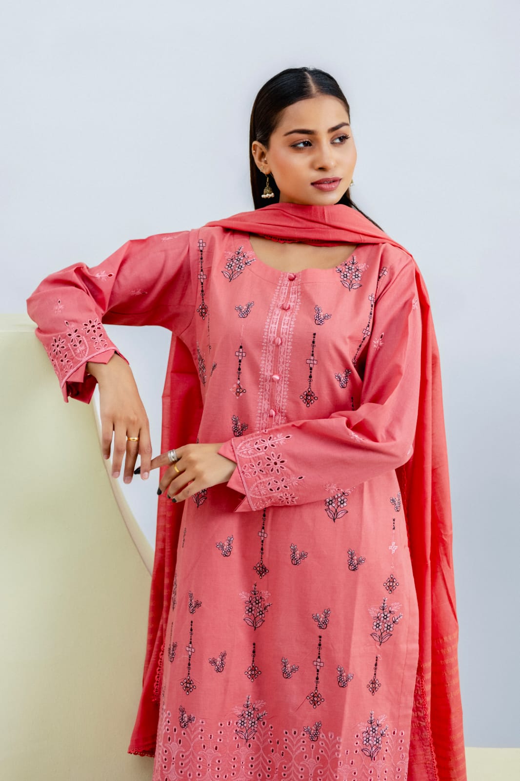 Premium Embroidery Lawn With Chikankari : 3-Piece Unstitched Elegance