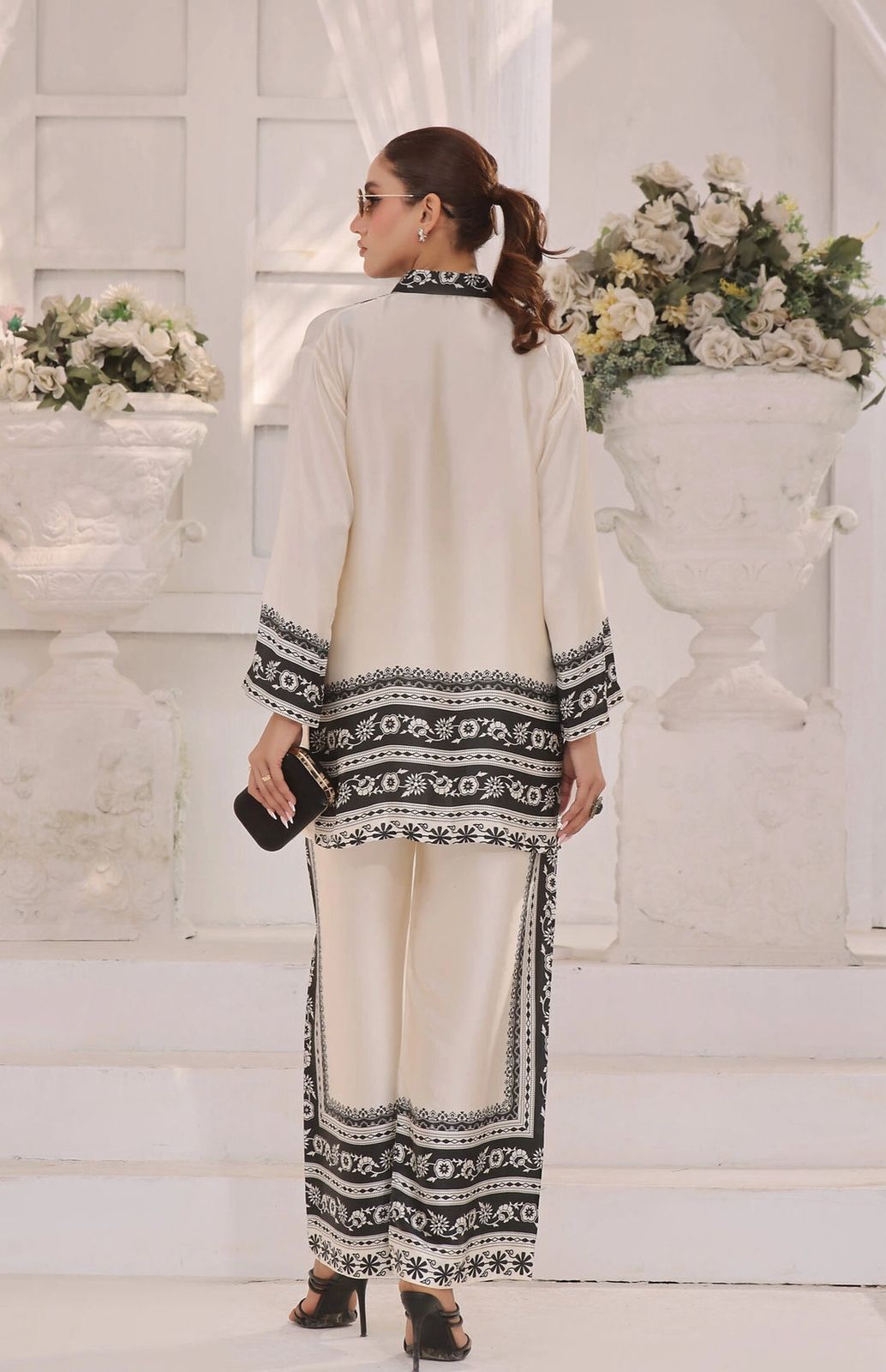 Digital Lawn 3-Piece Set – Bana Dora Prints with Voile Dupatta