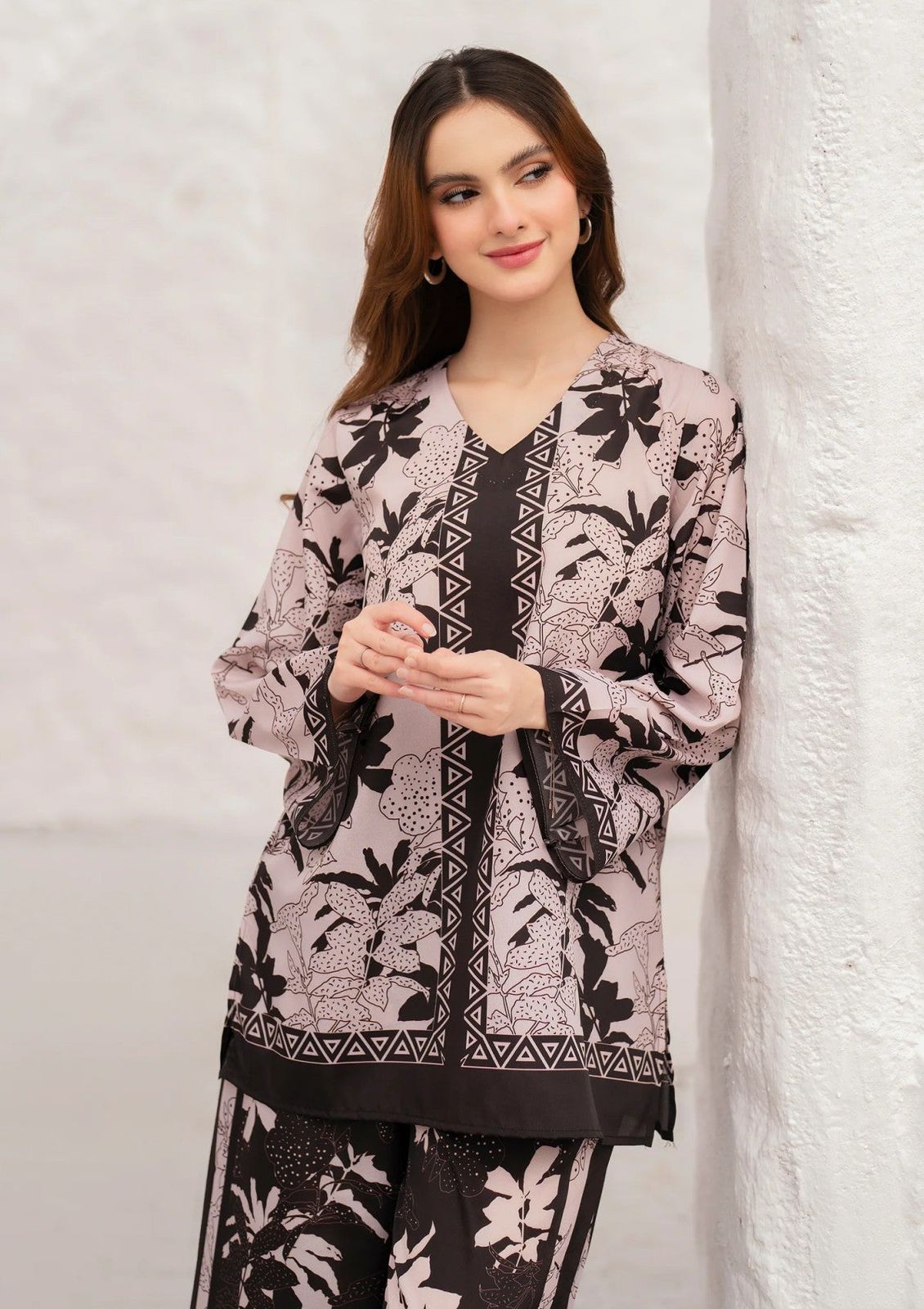 Digital Lawn 3-Piece Set – Bana Dora Prints with Voile Dupatta