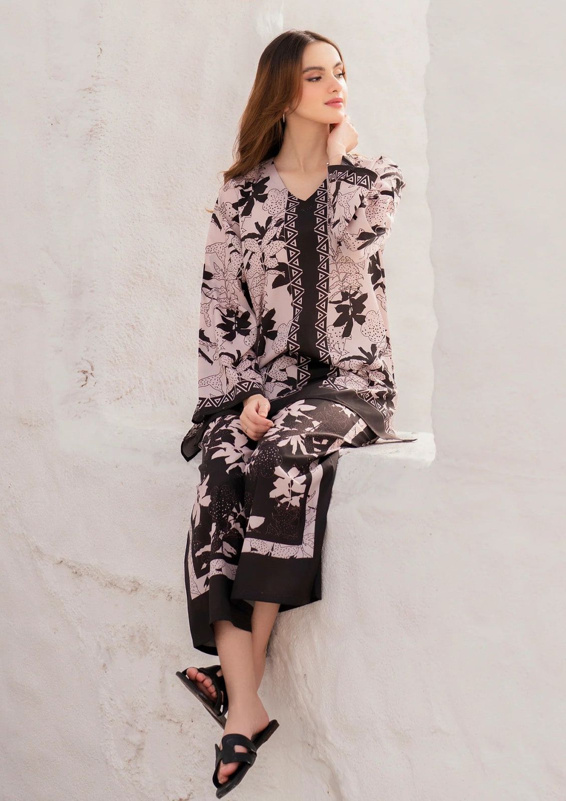 Digital Lawn 3-Piece Set – Bana Dora Prints with Voile Dupatta
